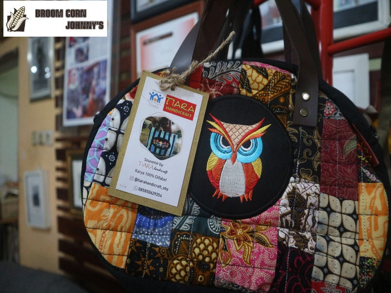 Bahan Material ini Disulap Menjadi Kerajinan Tangan Dan Memiliki Nilai Jual yang Tinggi - Broom Corn Johnnys