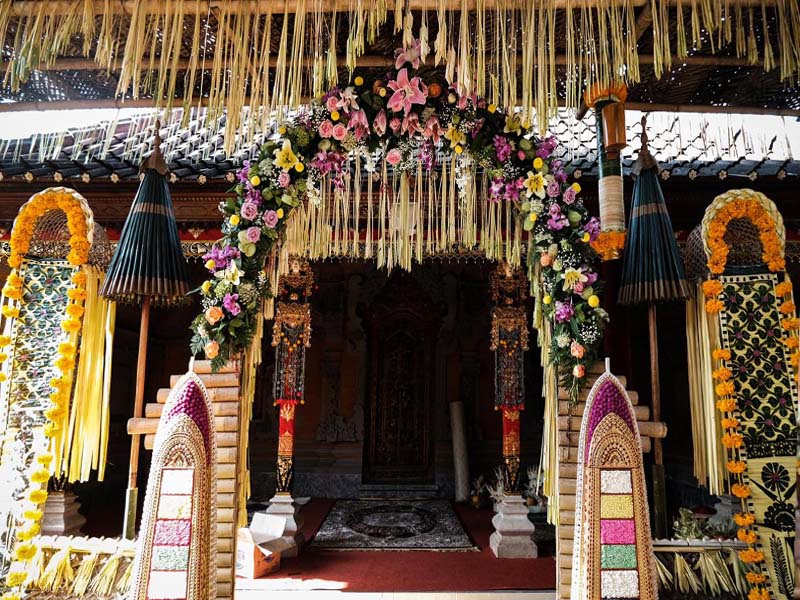 dekorasi tradisional