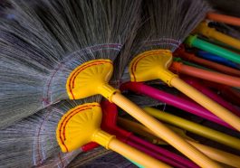 Bagaimana Sapu Handmade Bisa Mendukung Gaya Hidup Zero Waste